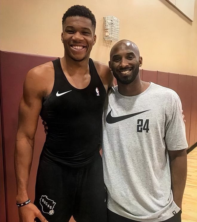 外线有谱！上半场巴恩斯三分7中4拿14分 尚帕尼三分5中3得10分（外线火力全开！半场巴恩斯三分7投4中砍14分，尚帕尼三分5投3中拿10分）