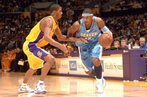 黄蜂队首节火力全开，三分球命中率高达58.3%（黄蜂队首节手感火热，三分命中率达58.3%）