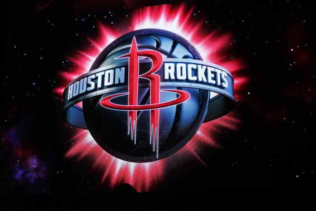 第17届中国杯帆船赛火热开赛 首创“一赛两城三赛制”（第17届中国杯帆船赛启航 开创“一赛两城三赛制”新模式）