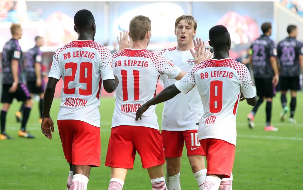 国安刚拿到足协杯冠军，就要给新帅准备三份引援大礼，值得期待（国安刚夺足协杯，已为新帅备三大引援礼，值得期待）