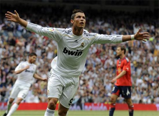 天空：纽卡对谢什科报价8000万欧+浮动，曼联不想卷入竞价战（天空：纽卡8000万欧+浮动报价谢什科，曼联不愿参与竞价战）