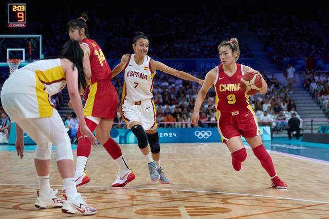 小马哥冠军教头！马斯切拉诺夺教练生涯首冠，执教迈阿密35胜（小马哥加冕冠军主帅！马斯切拉诺摘执教生涯首冠，率迈阿密豪取35胜）