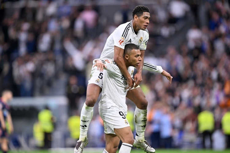 欧冠前瞻：帕福斯FC状态不俗，摩纳哥近期防守崩盘（欧冠前瞻：帕福斯FC势头正劲，摩纳哥近况防线频失守）