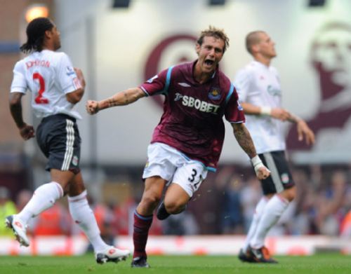 足协杯决赛火爆，观众超3.5万，票房破700万（足协杯决赛热度爆棚，3.5万+观众到场，票房突破700万）